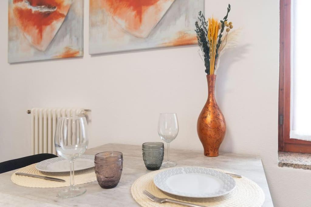 Experience A Cozy Retreat By The Lake Maggiore Germignaga Exterior foto